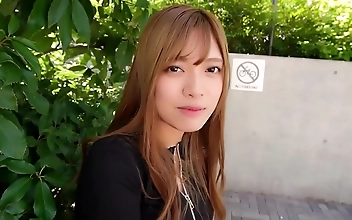 av Sizzling Japanese Babe Stuns with Explosive Busty Blowjob