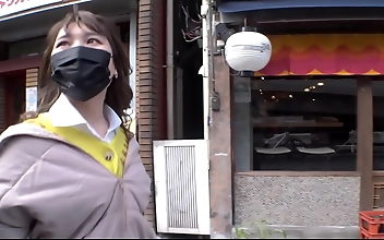 挺进 极品少妇 Seductive Stockinged Lady Displays Her Expert Pussy Pleasure