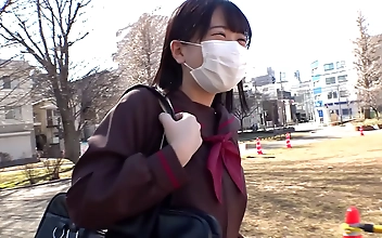 中文 Sexy Woman Gets Soaked While Giving Intense Blowjob